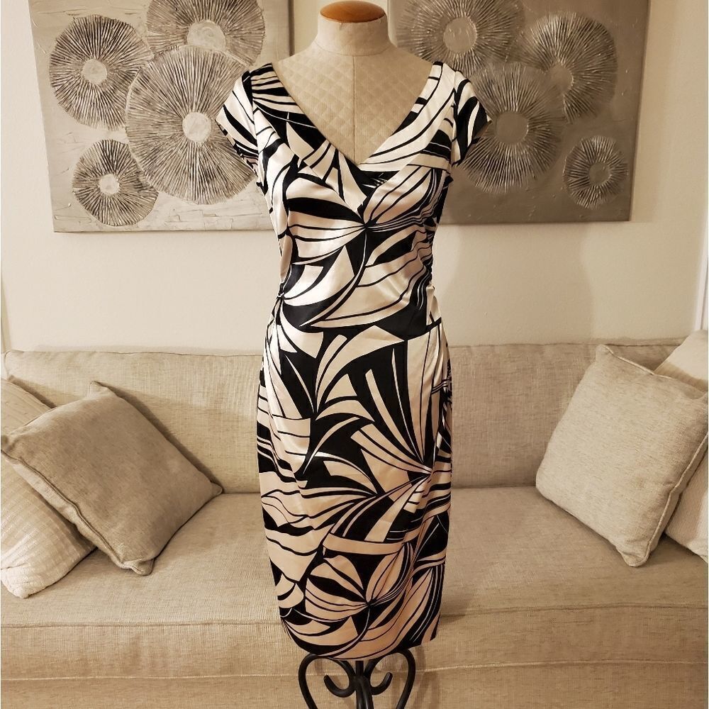 Maggy London Satin V-neck Capsleeve Cocktail Dress size 8
